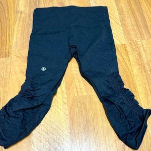Lululemon never worn Ebb To Street High-Rise Crop